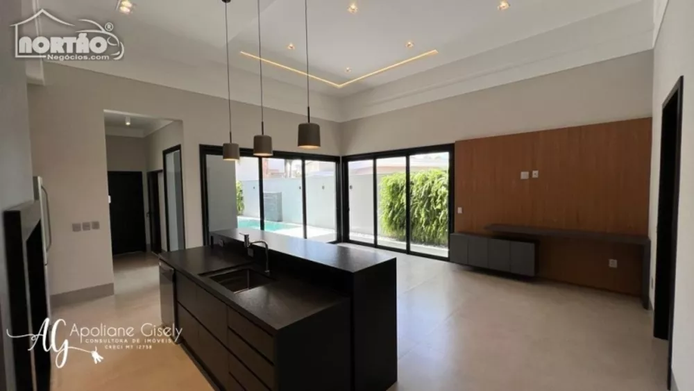 Casa à venda com 1 quarto, 272m² - Foto 4