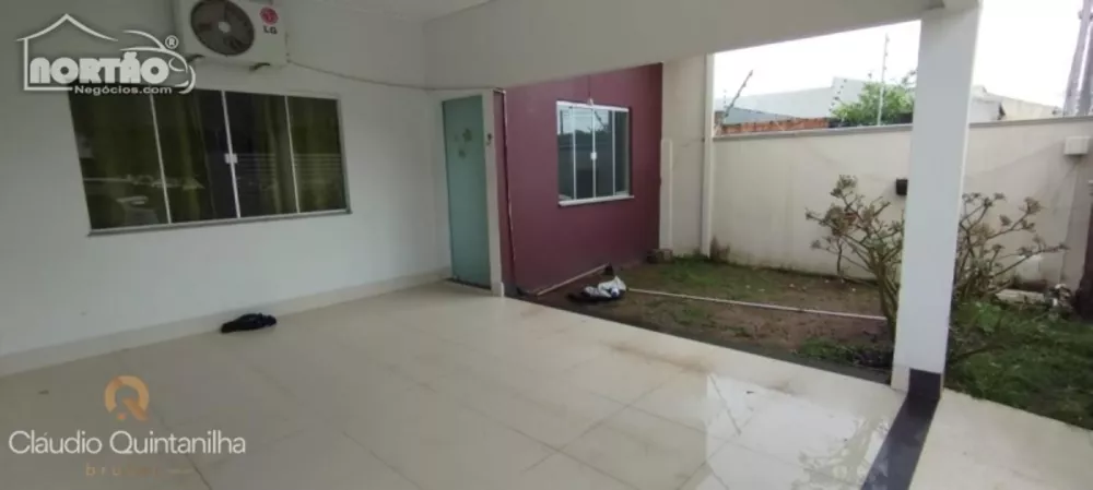 Casa à venda com 3 quartos, 80m² - Foto 2