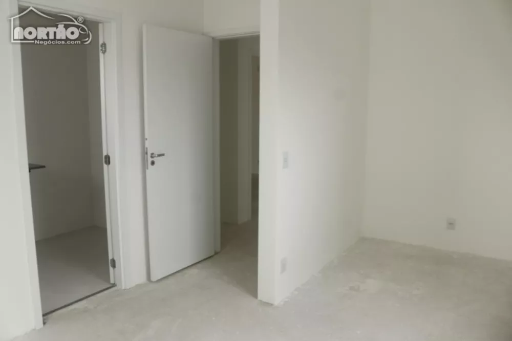 Casa à venda com 4 quartos, 160m² - Foto 6