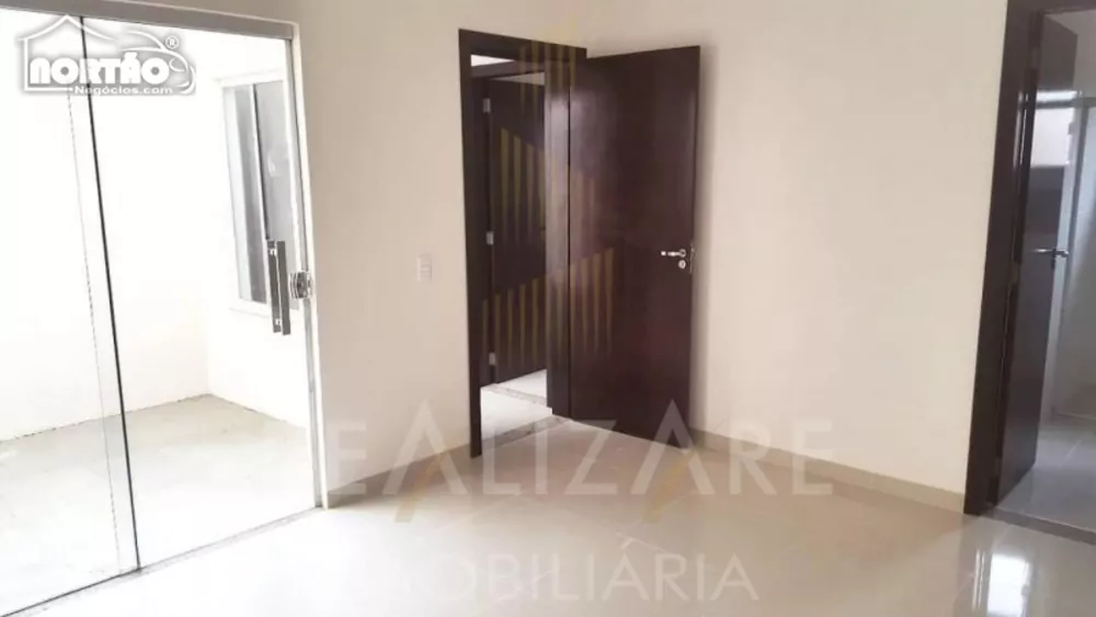 Casa à venda com 2 quartos, 163m² - Foto 10