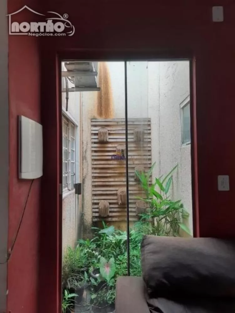 Casa à venda com 3 quartos, 84m² - Foto 6