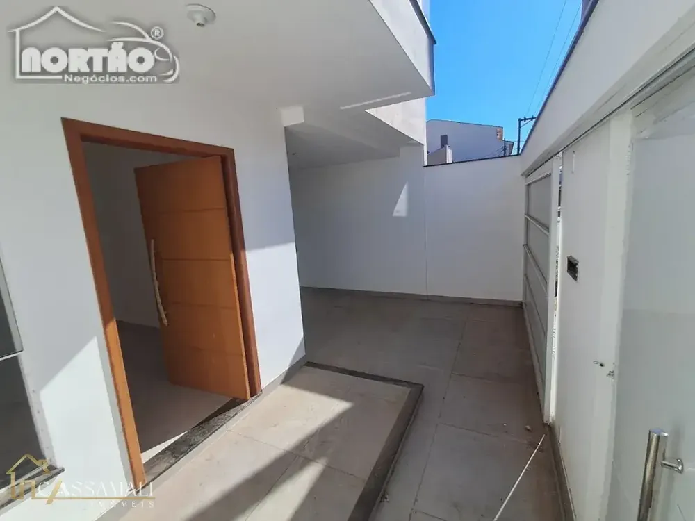Casa, 3 quartos, 190 m² - Foto 2