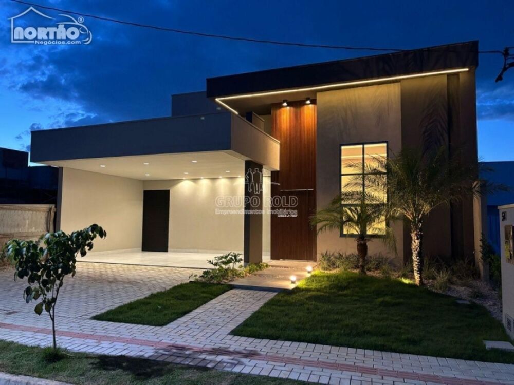 Casa, 4 quartos, 175 m² - Foto 1