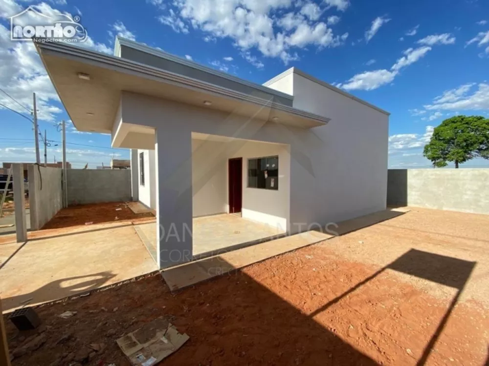 Casa à venda com 3 quartos, 90m² - Foto 2