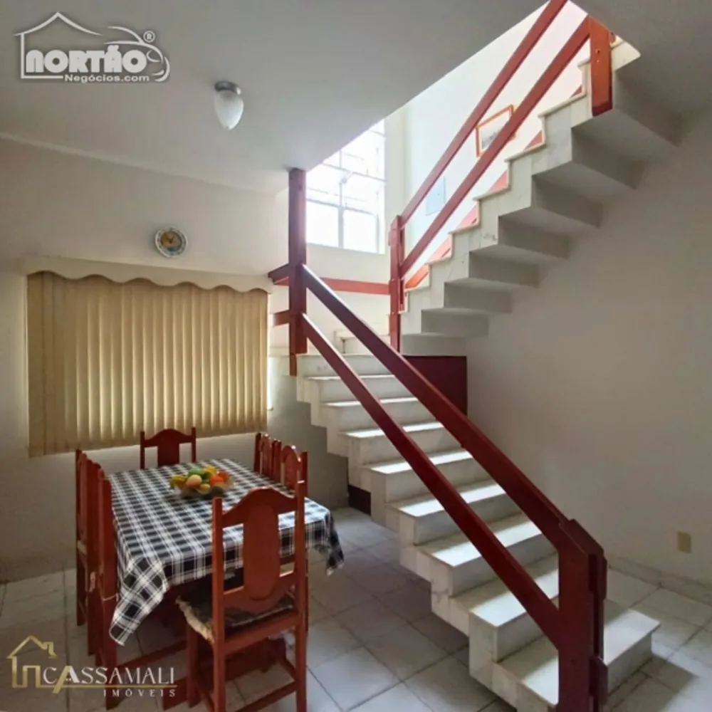 Casa, 6 quartos, 240 m² - Foto 8
