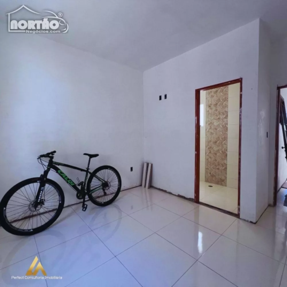 Casa à venda com 4 quartos, 78m² - Foto 3