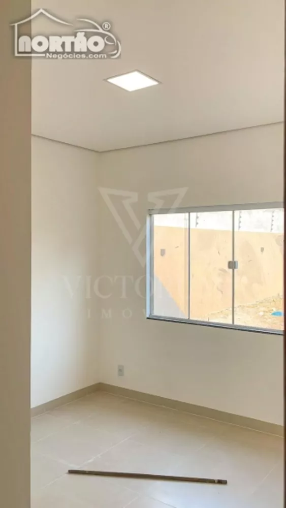 Casa à venda com 2 quartos, 199m² - Foto 4