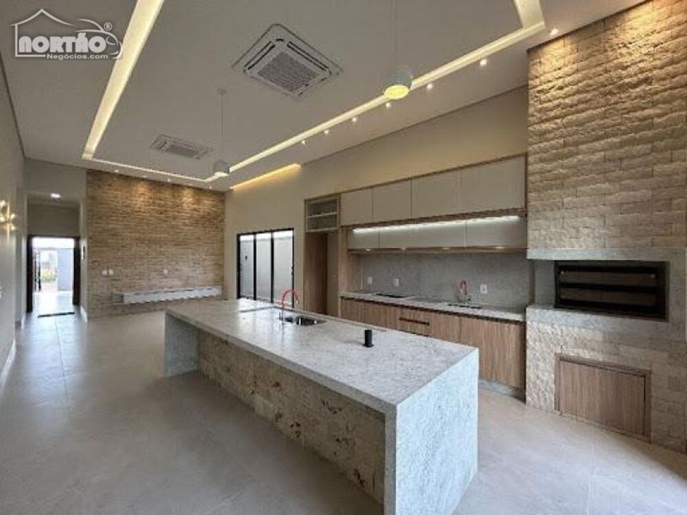 Casa à venda com 3 quartos, 157m² - Foto 6