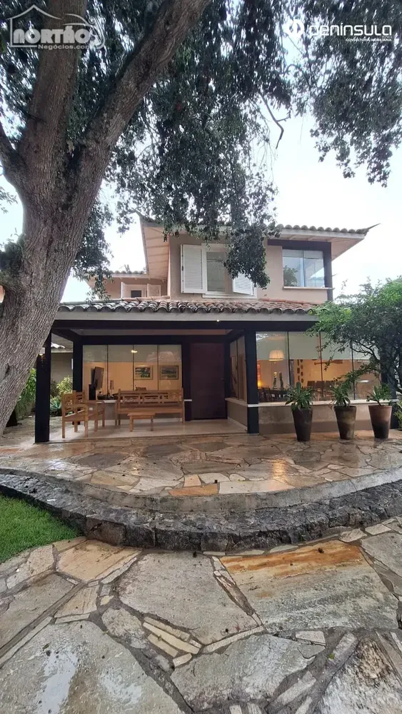 Casa, 6 quartos, 200 m² - Foto 1