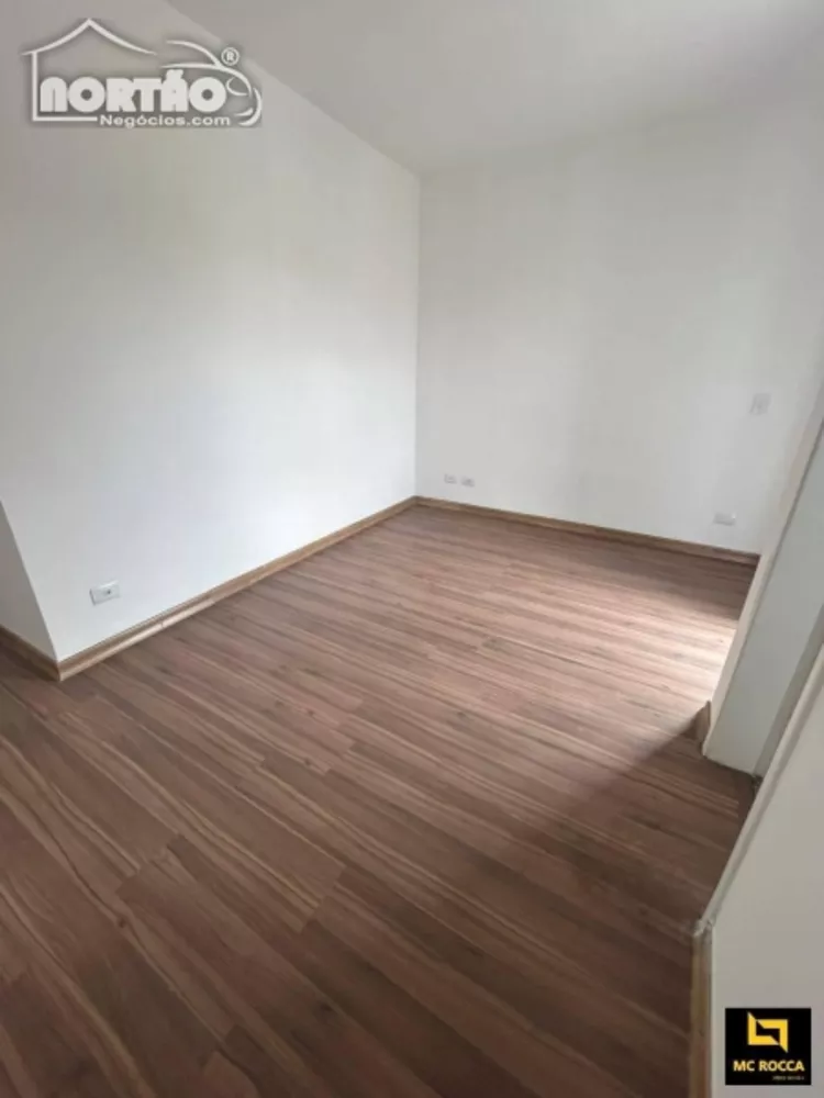 Casa à venda com 2 quartos, 56m² - Foto 2