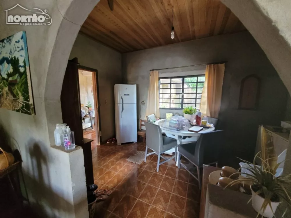 Casa à venda com 4 quartos, 70m² - Foto 6