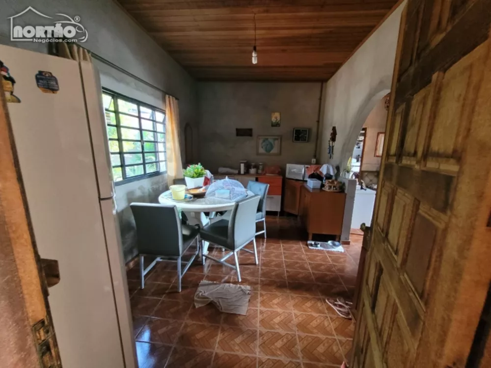 Casa à venda com 4 quartos, 70m² - Foto 7