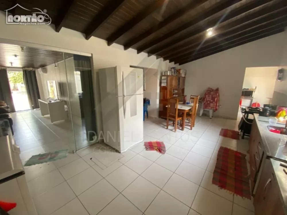 Casa à venda com 3 quartos, 165m² - Foto 6