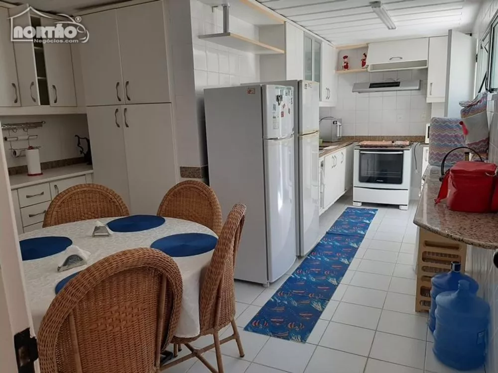 Casa à venda com 5 quartos, 250m² - Foto 6