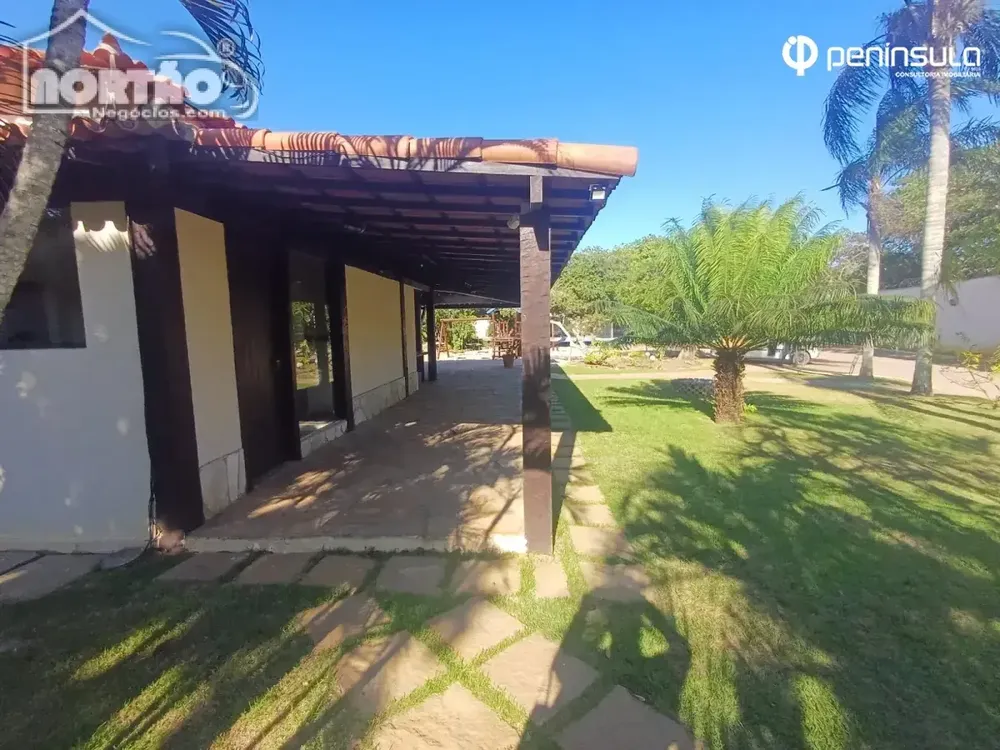 Casa, 7 quartos, 237 m² - Foto 2