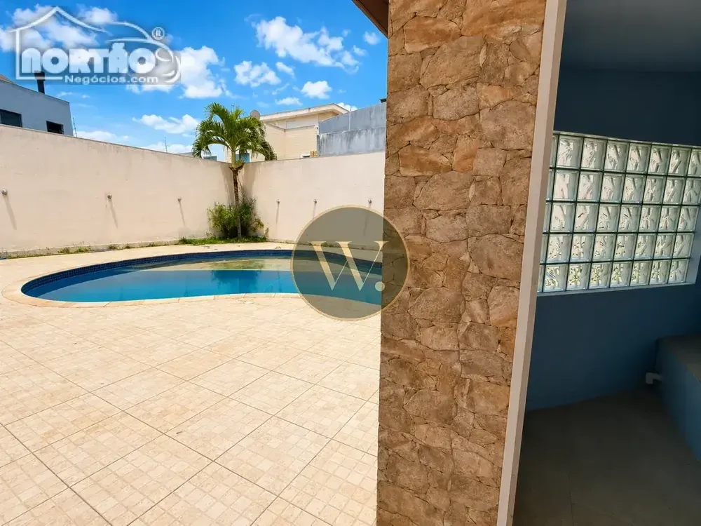 Casa, 4 quartos, 276 m² - Foto 3
