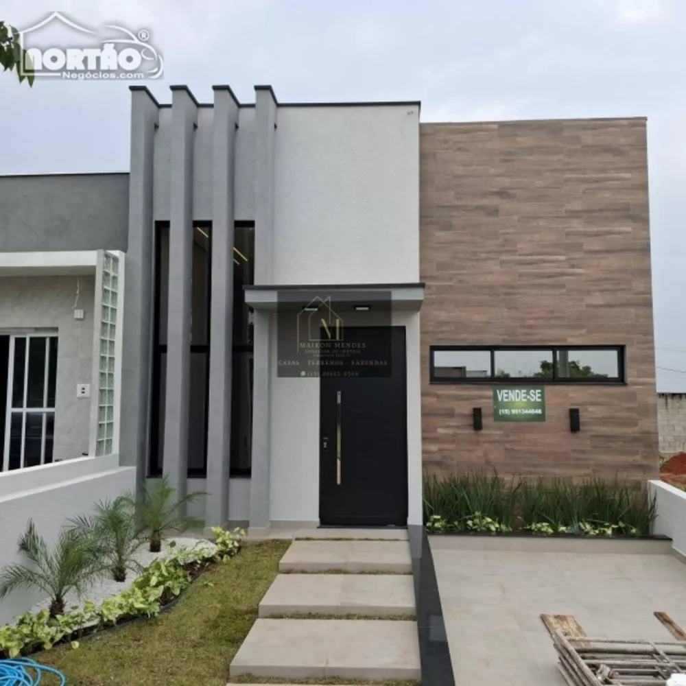 Casa à venda com 3 quartos, 120m² - Foto 1