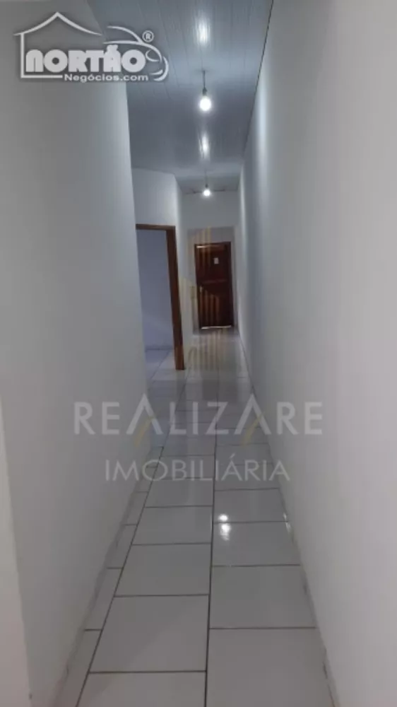 Casa à venda com 4 quartos, 285m² - Foto 2