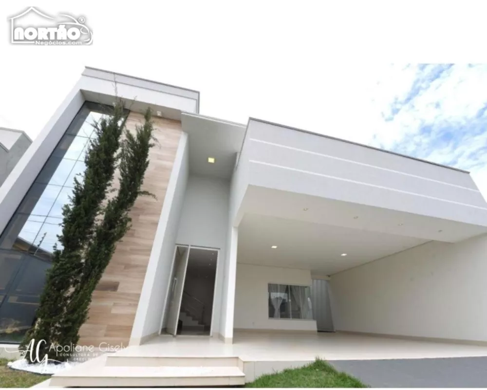 Casa à venda com 3 quartos, 284m² - Foto 2