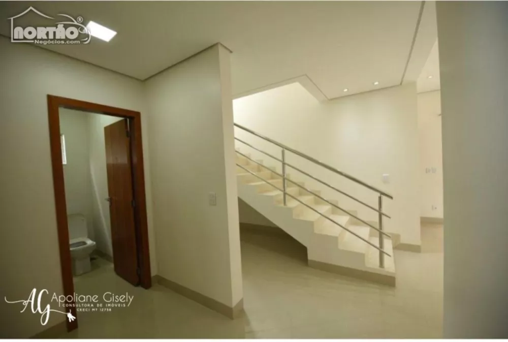 Casa à venda com 3 quartos, 284m² - Foto 4