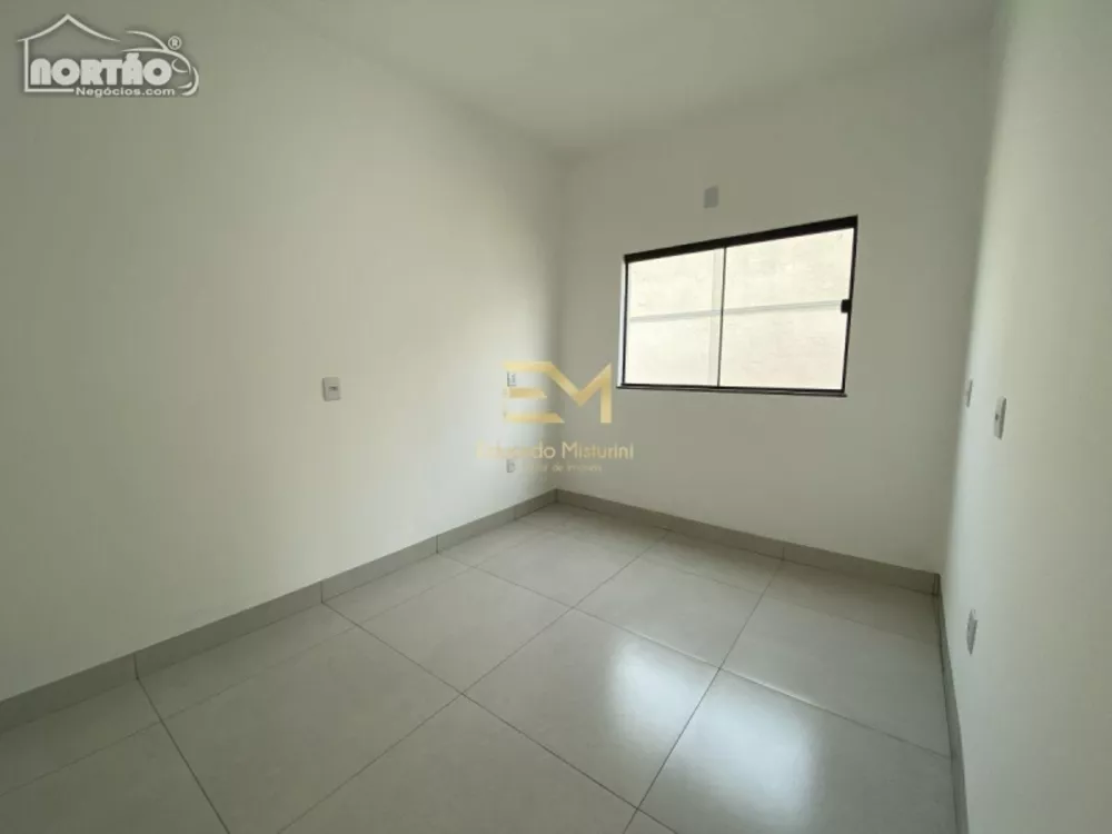 Casa à venda com 3 quartos, 300m² - Foto 5