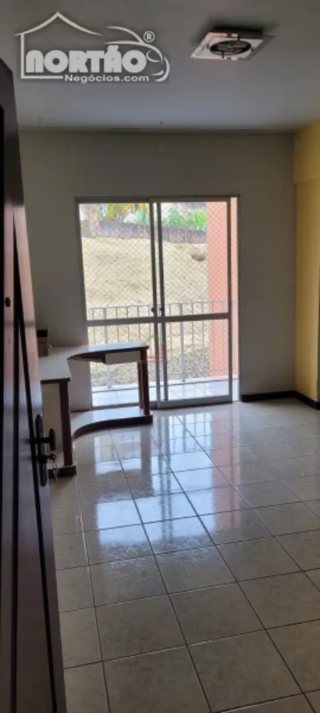 Casa à venda com 3 quartos, 60m² - Foto 1