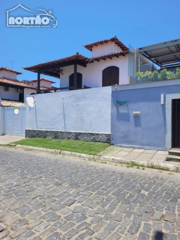 Casa à venda com 5 quartos, 150m² - Foto 1