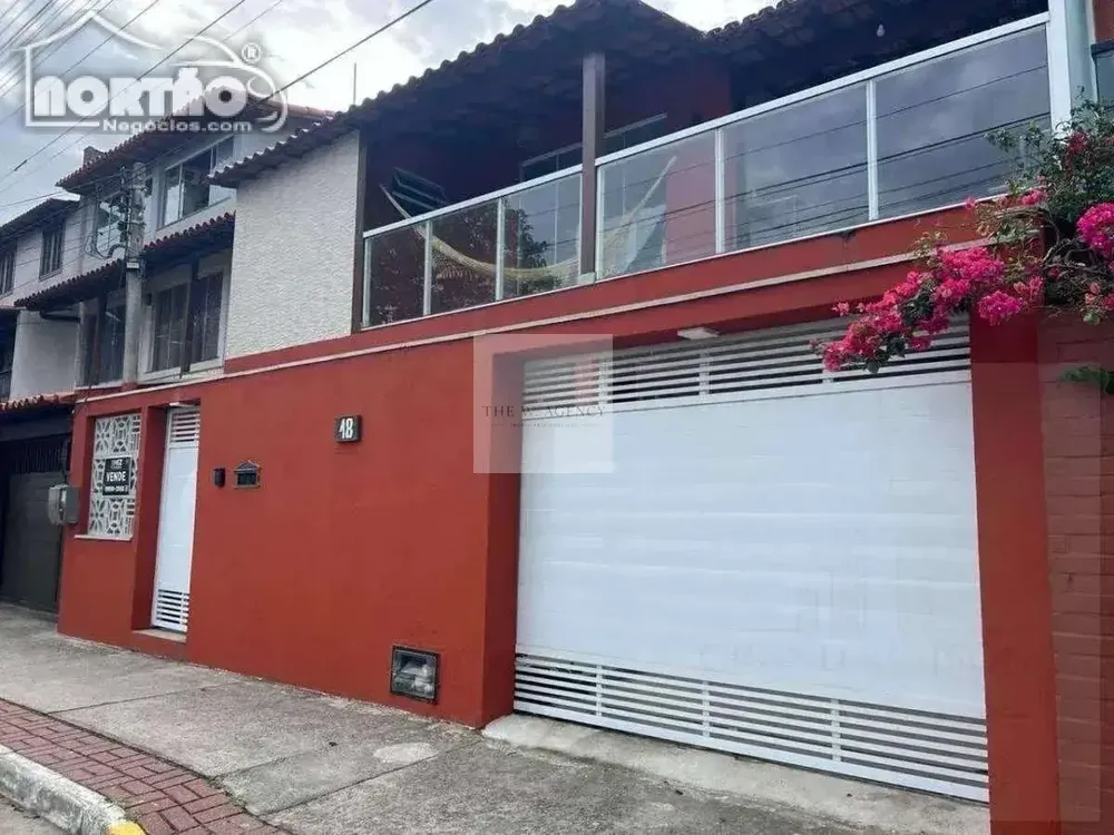 Casa, 3 quartos, 166 m² - Foto 1