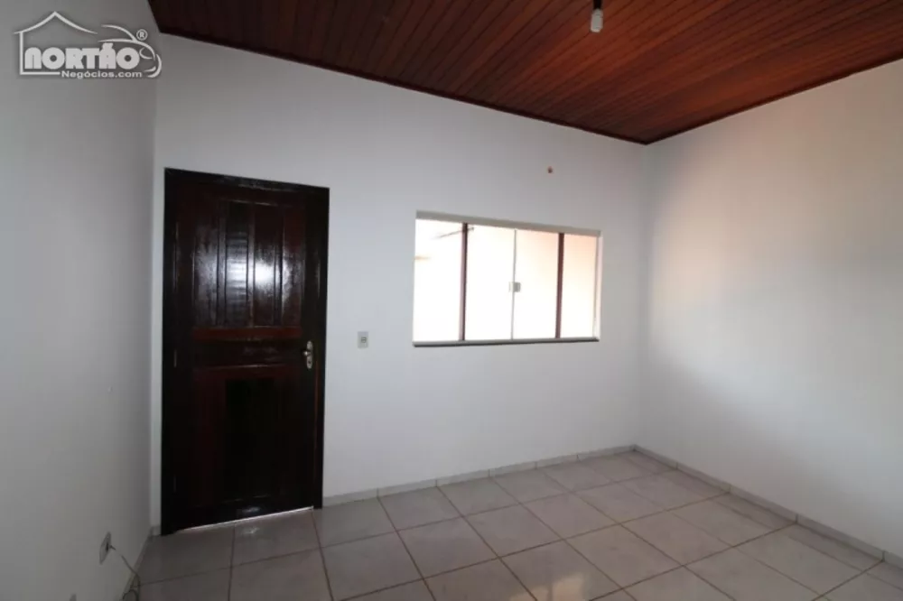 Casa à venda com 3 quartos, 344m² - Foto 3