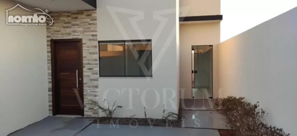 Casa à venda com 2 quartos, 55m² - Foto 2