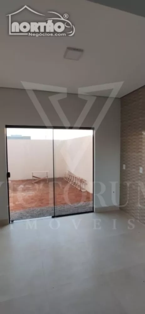 Casa à venda com 2 quartos, 55m² - Foto 3