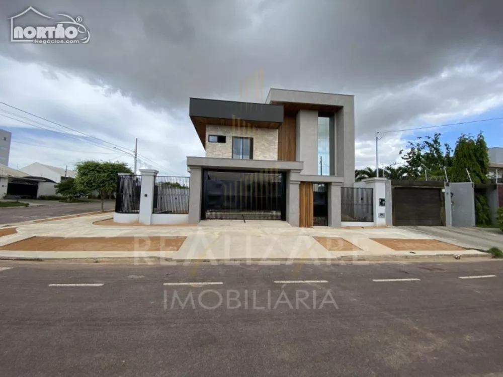 Casa à venda com 4 quartos, 217m² - Foto 3