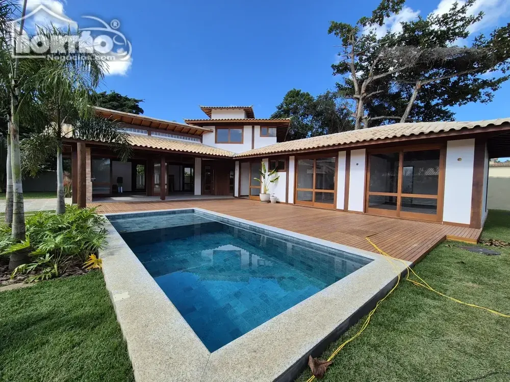 Casa, 3 quartos, 220 m² - Foto 1