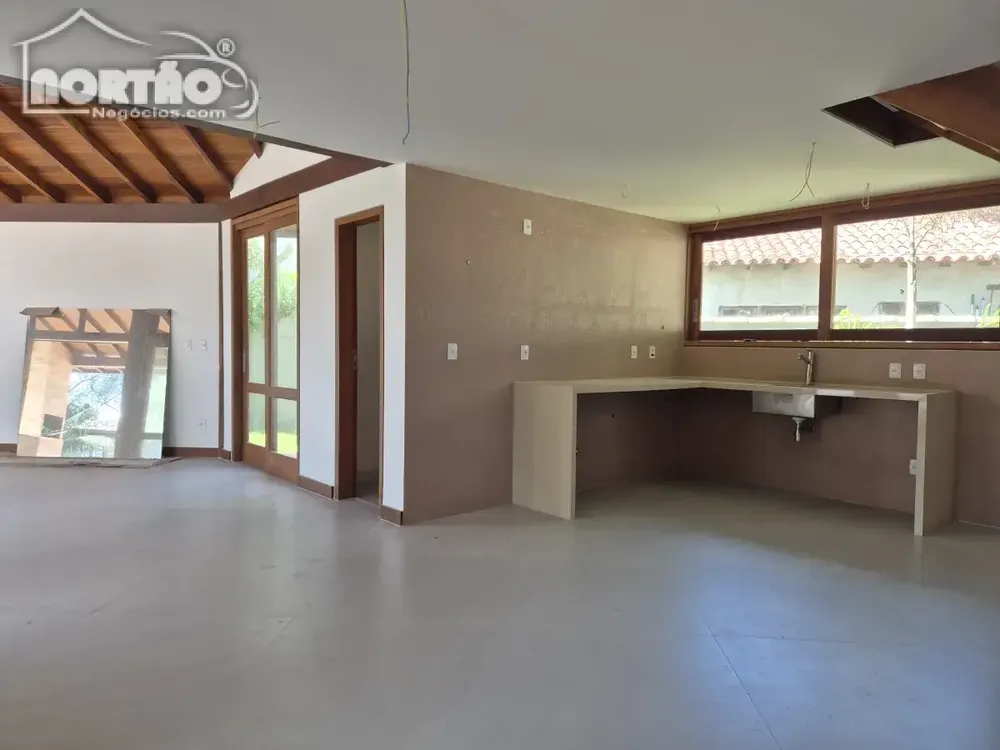 Casa, 3 quartos, 220 m² - Foto 6