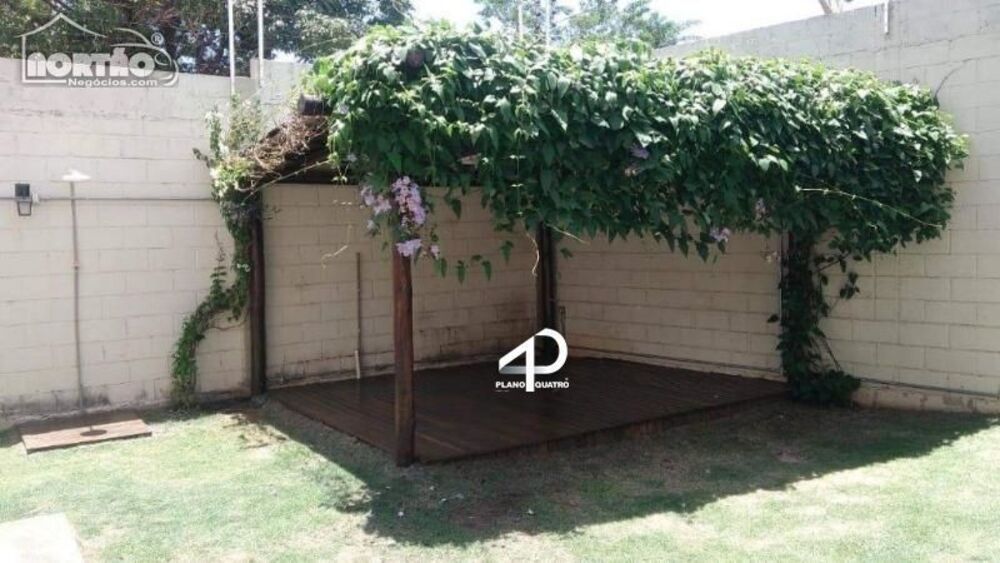 Casa à venda com 2 quartos, 50m² - Foto 3