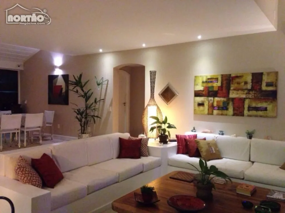 Casa, 8 quartos, 270 m² - Foto 9