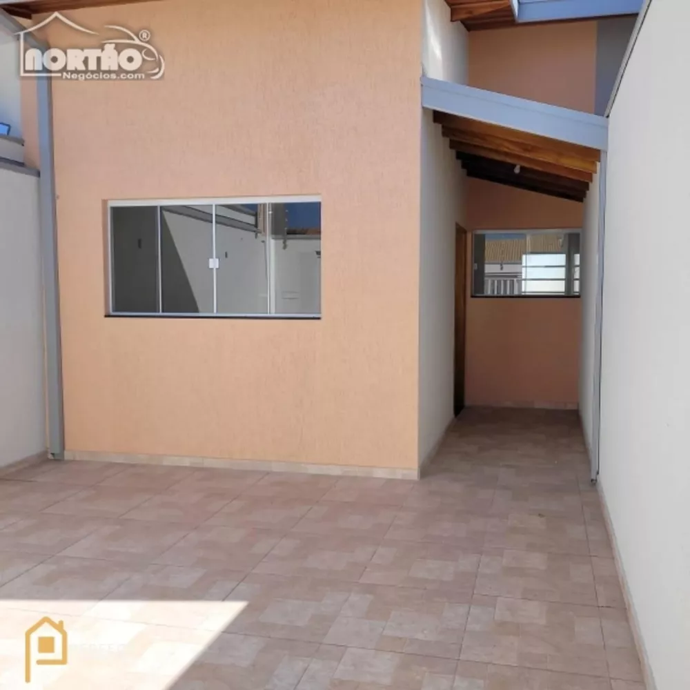 Casa à venda com 3 quartos, 82m² - Foto 3