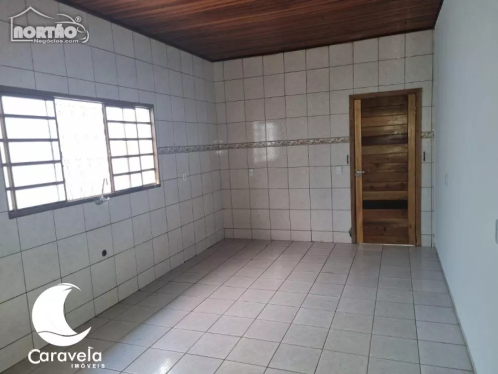 Casa à venda com 3 quartos, 166m² - Foto 4