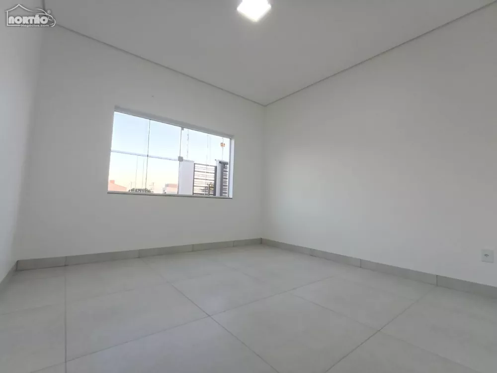 Casa à venda com 4 quartos, 155m² - Foto 4