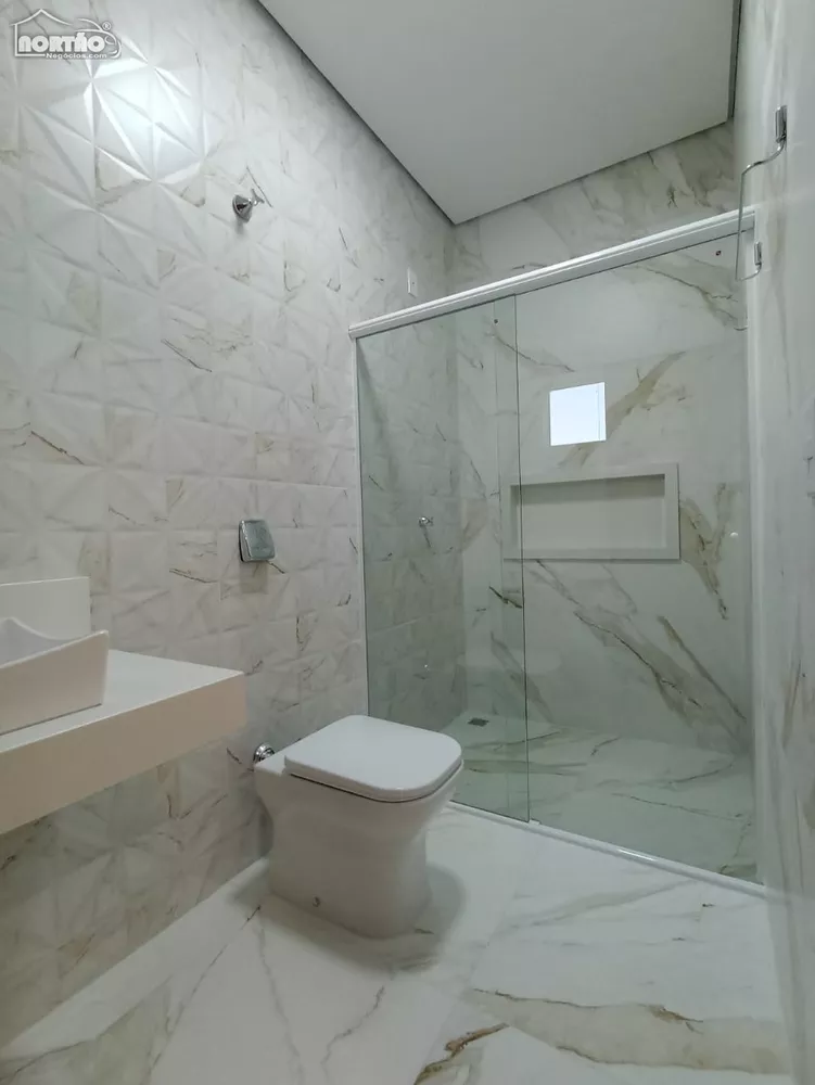 Casa à venda com 4 quartos, 155m² - Foto 8