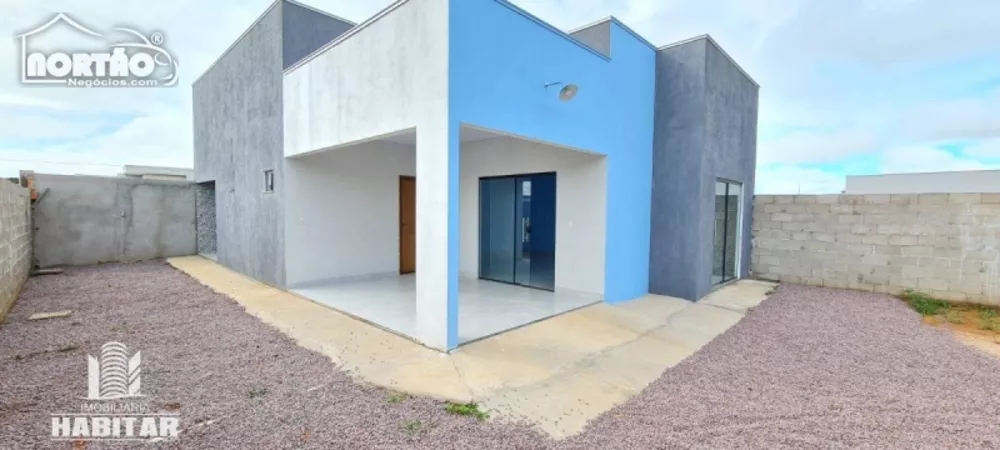 Casa à venda com 2 quartos, 80m² - Foto 2