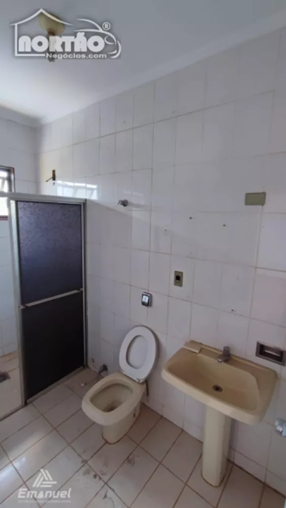 Casa à venda com 2 quartos, 240m² - Foto 6