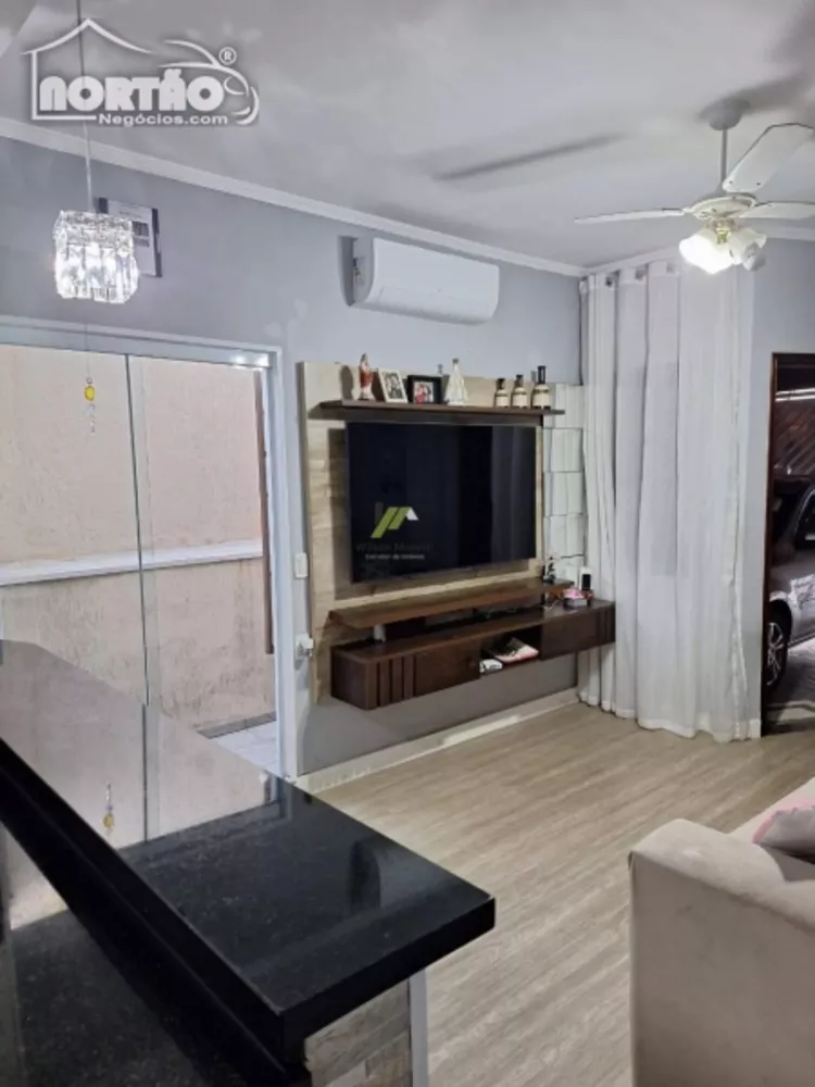 Casa à venda com 3 quartos, 100m² - Foto 6