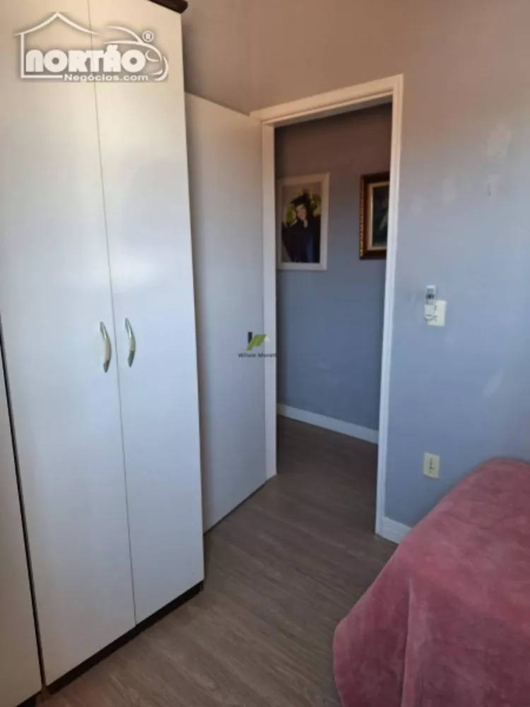 Casa à venda com 3 quartos, 100m² - Foto 8