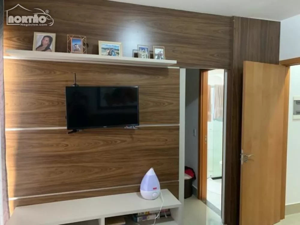 Casa à venda com 3 quartos, 158m² - Foto 8