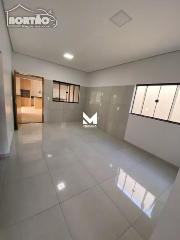 Casa à venda com 4 quartos, 170m² - Foto 3