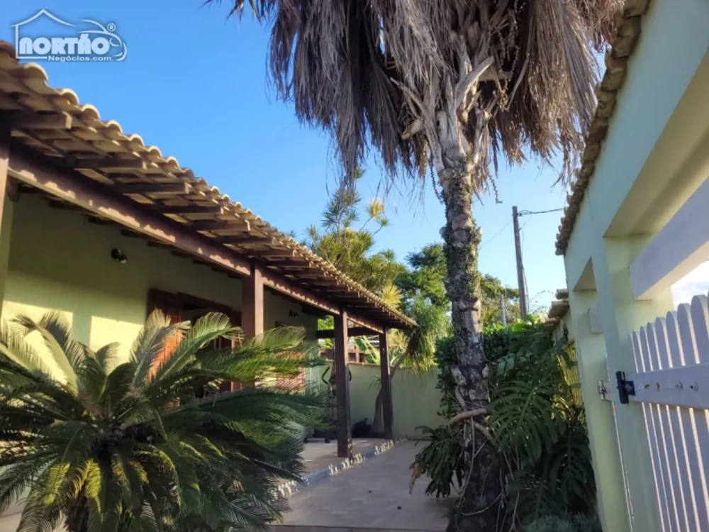 Casa, 4 quartos, 190 m² - Foto 1