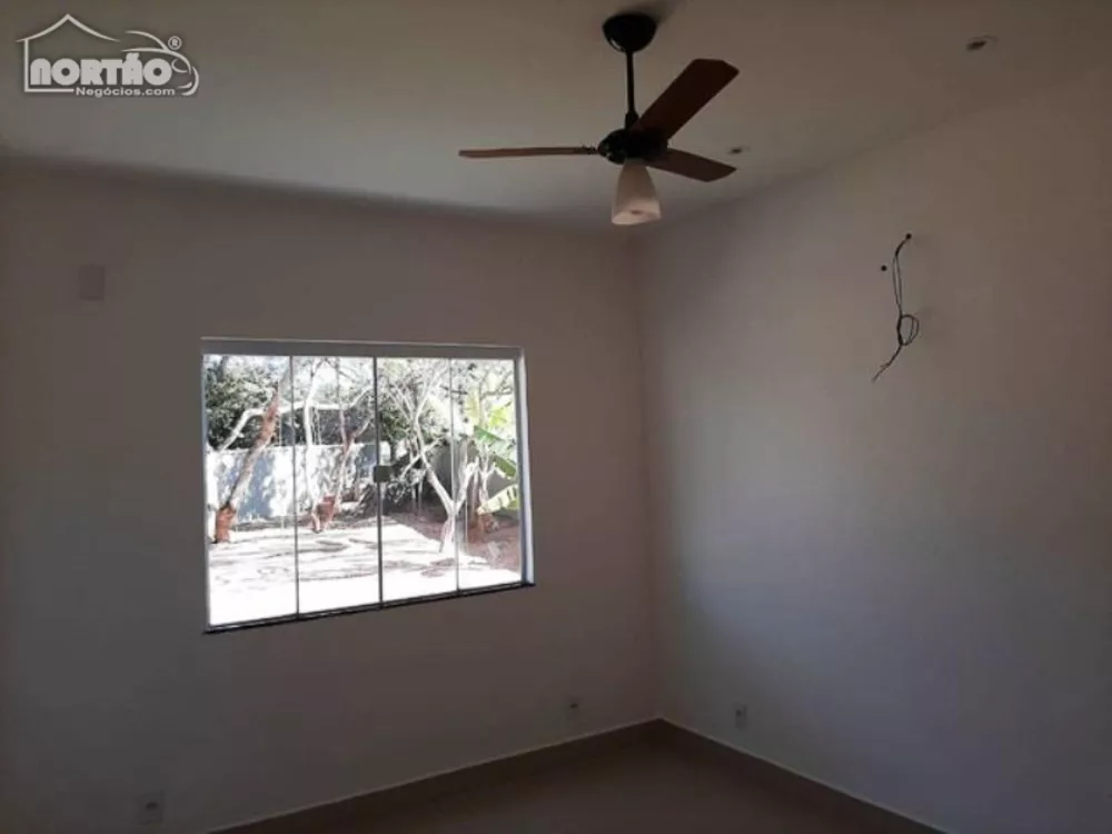 Casa à venda com 5 quartos, 121m² - Foto 7