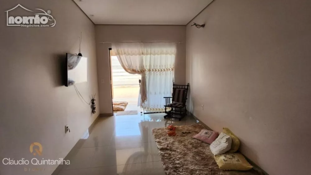 Casa à venda com 3 quartos, 85m² - Foto 4