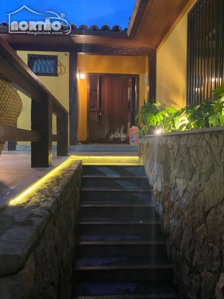 Casa, 2 quartos, 200 m² - Foto 1